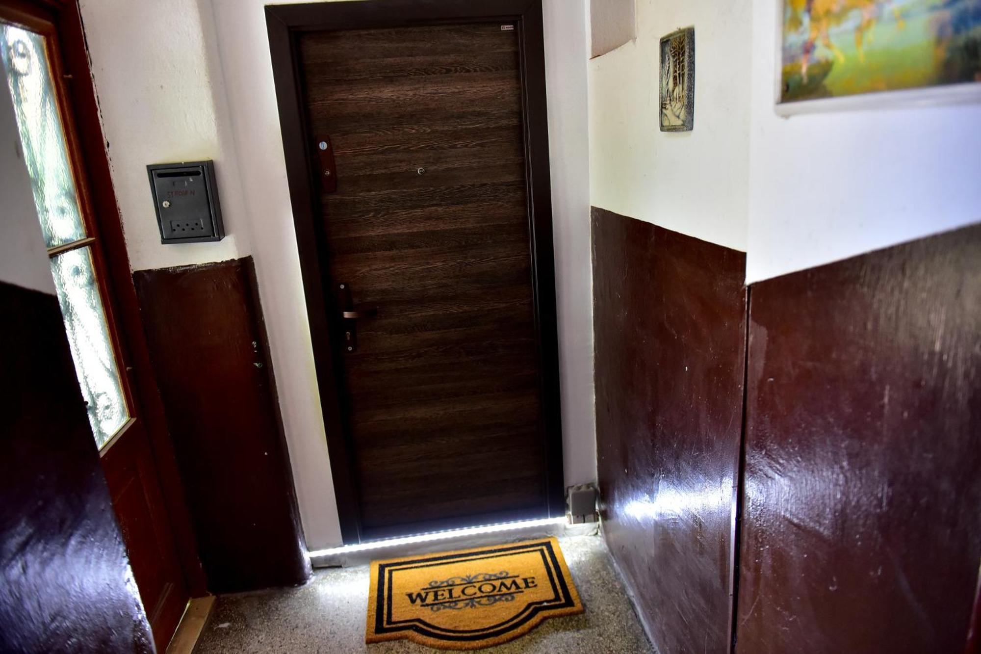 White House & Jacuzzi Apartment Sibiu Luaran gambar